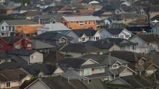Beli Rumah KPR atau Kontrak Rumah: Mana yang Lebih Menguntungkan?